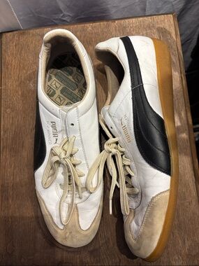 Puma
Top Winner White & Black Classic Low-Profile Sneakers size 12